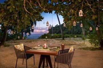 PRIVATE DINING
