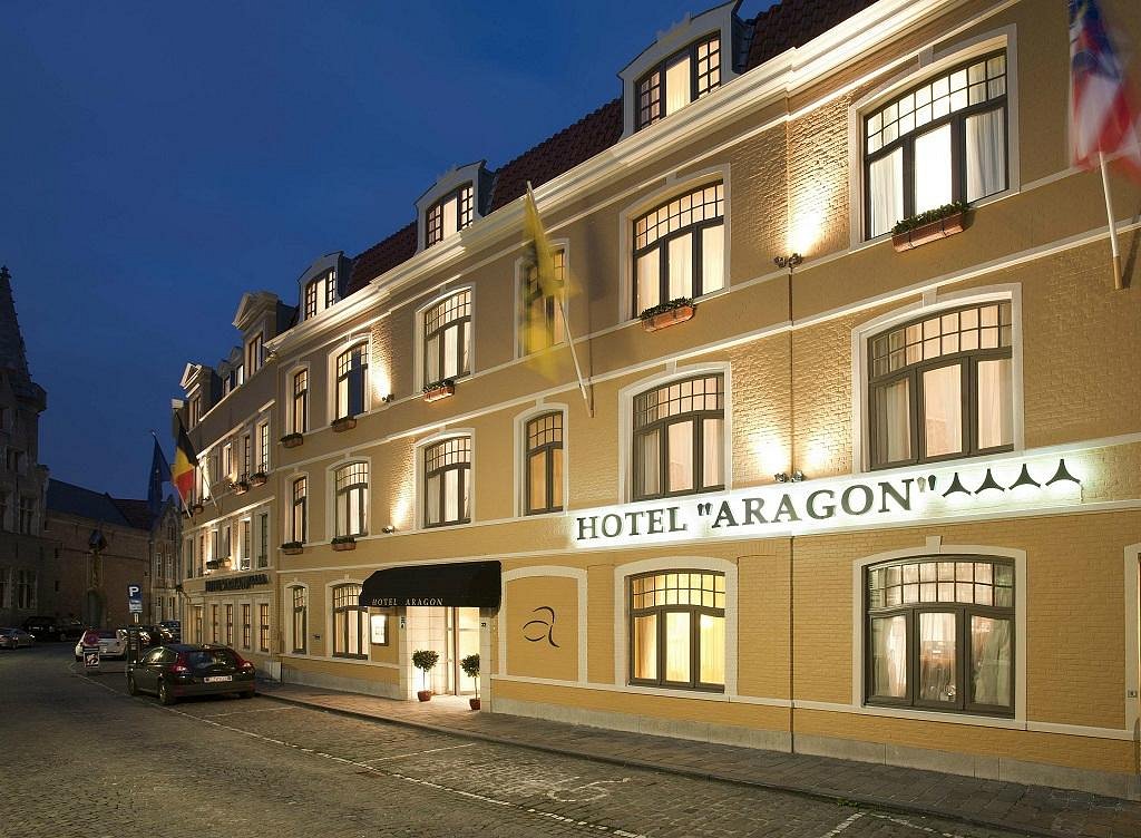 Hotel Aragon, hotell i Brugge