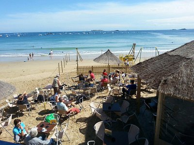 Saint-Lunaire Travel Guide 2024 - Things to Do, What To Eat & Tips