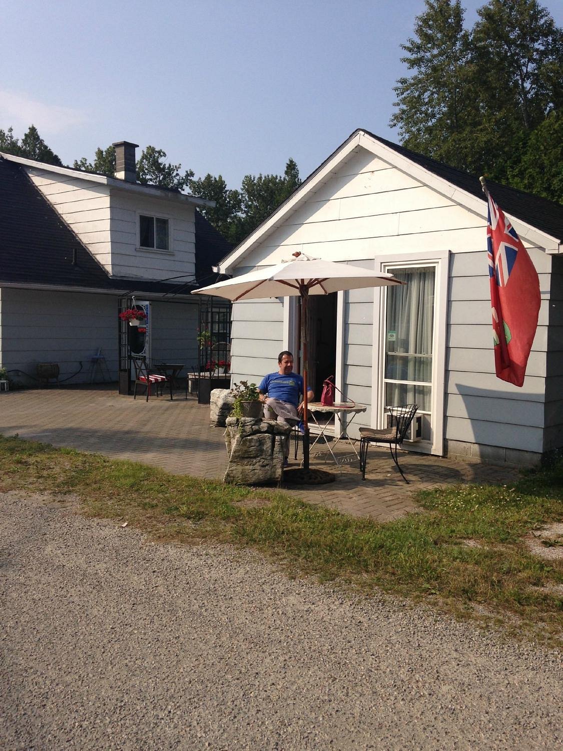 SOUTHBAY GUESTHOUSE & COTTAGES (AU62) 2022 Prices & Reviews (South Baymouth, Canada) Photos