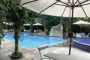 Piscina e praia