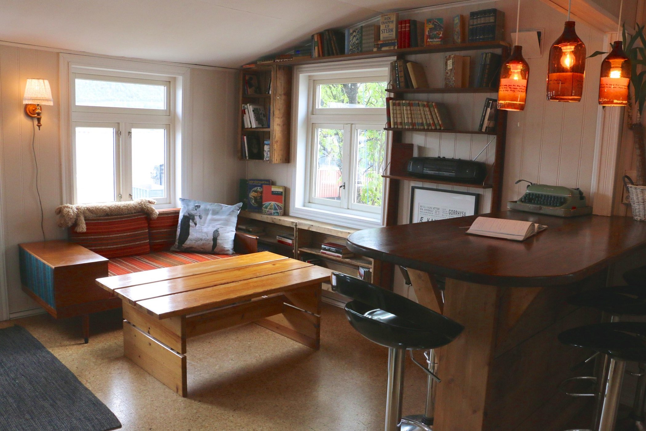Tromsø Bed & Books by null