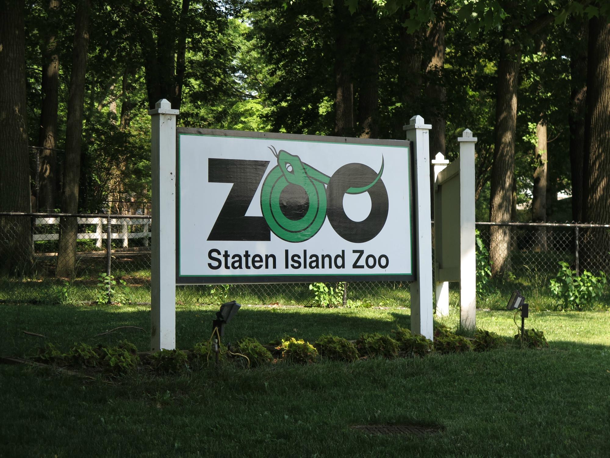 staten island zoo        
        <figure class=