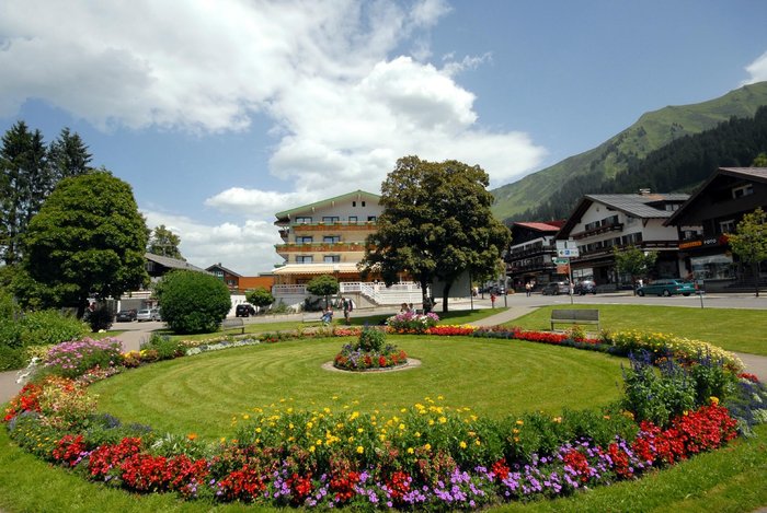 hotel zur post riezlern austria