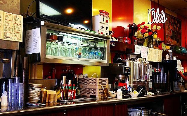 Ole's Waffle Shop