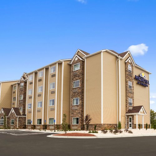 MICROTEL INN & SUITES BY WYNDHAM LYNCHBURG $97 ($̶1̶5̶3̶) - Updated ...