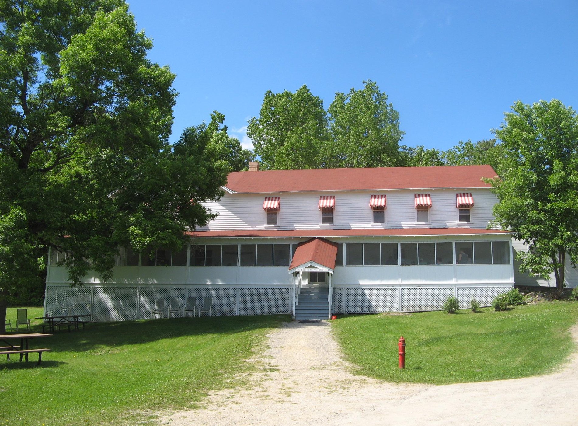 Kettle Falls Hotel by null