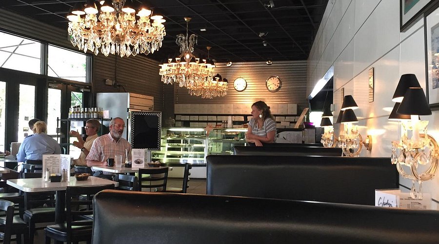 Shashy's Bakery & Fine Foods