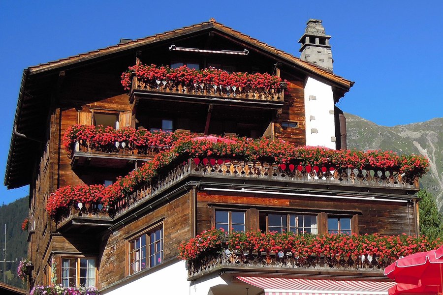 chesa grischuna klosters svájci anti aging