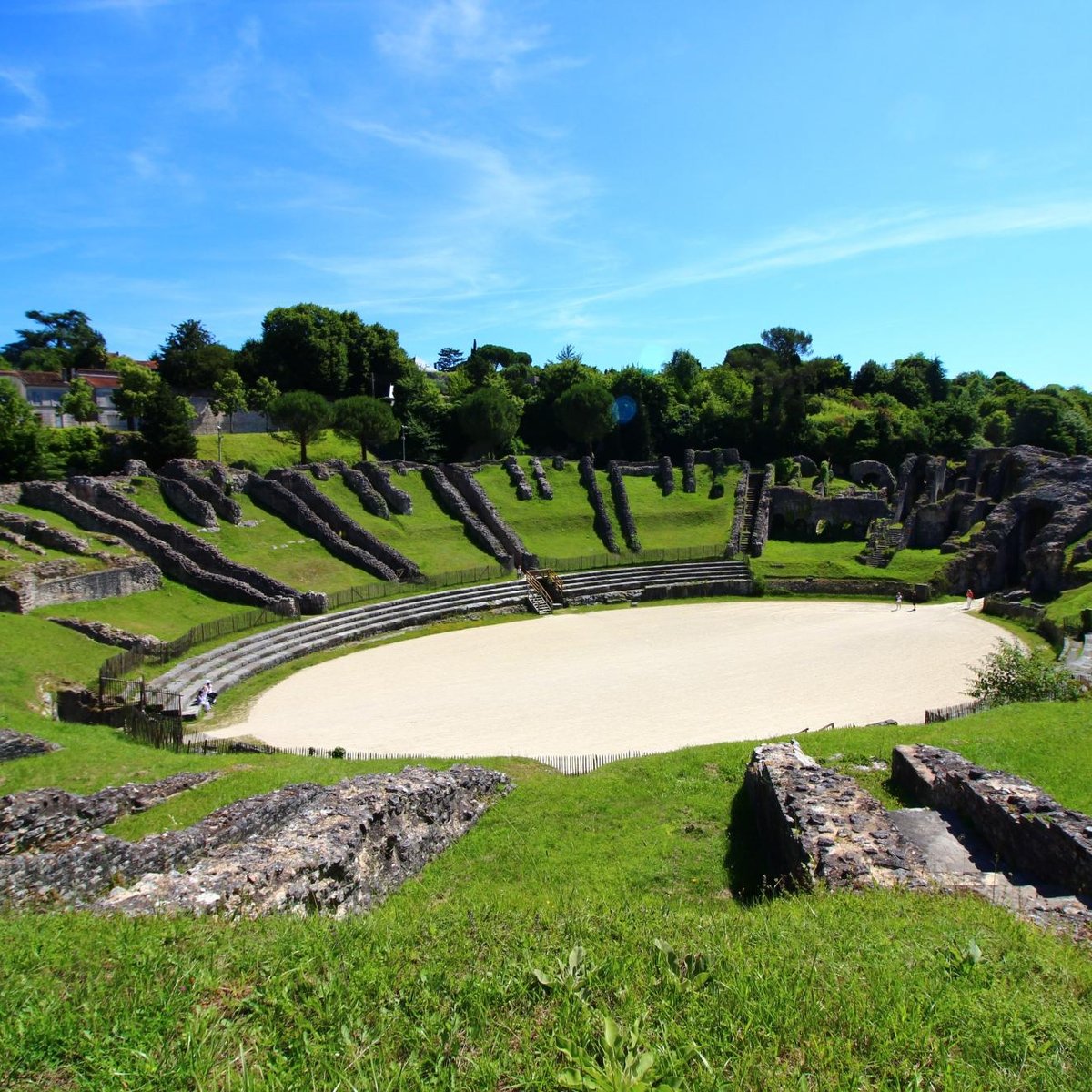 Amphithéâtre de Saintes Bewertungen und Fotos