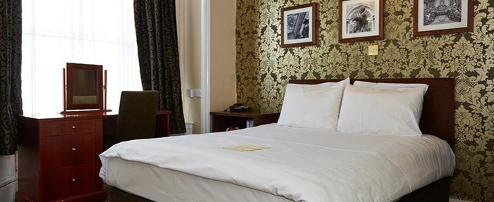 Bell Hotel & Inn Bar or Lounge: Pictures & Reviews - Tripadvisor