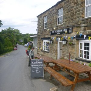 Arriving at the Arncliffe Arms