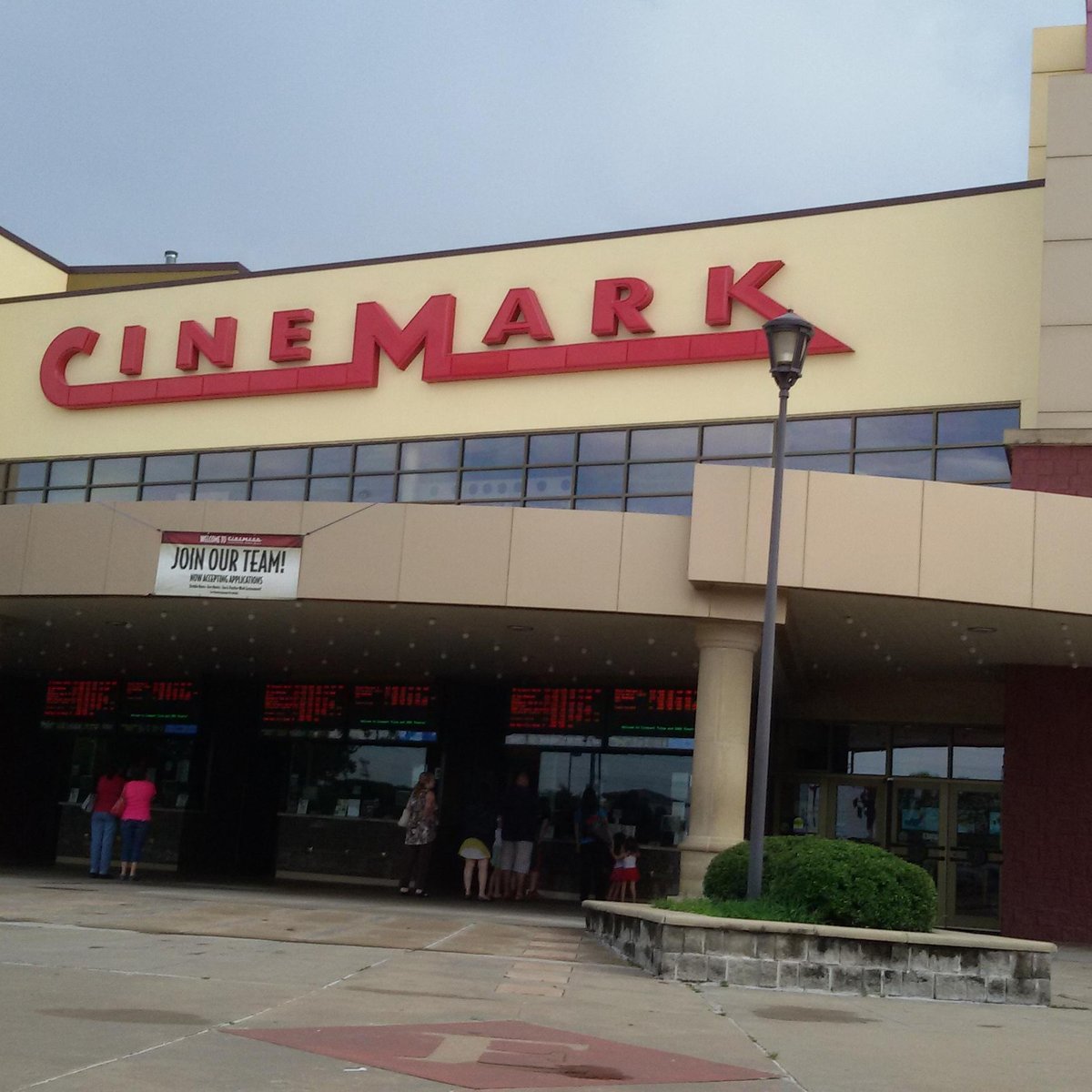 Missing 2024 Showtimes Near Cinemark Tulsa Jodee Lynnell