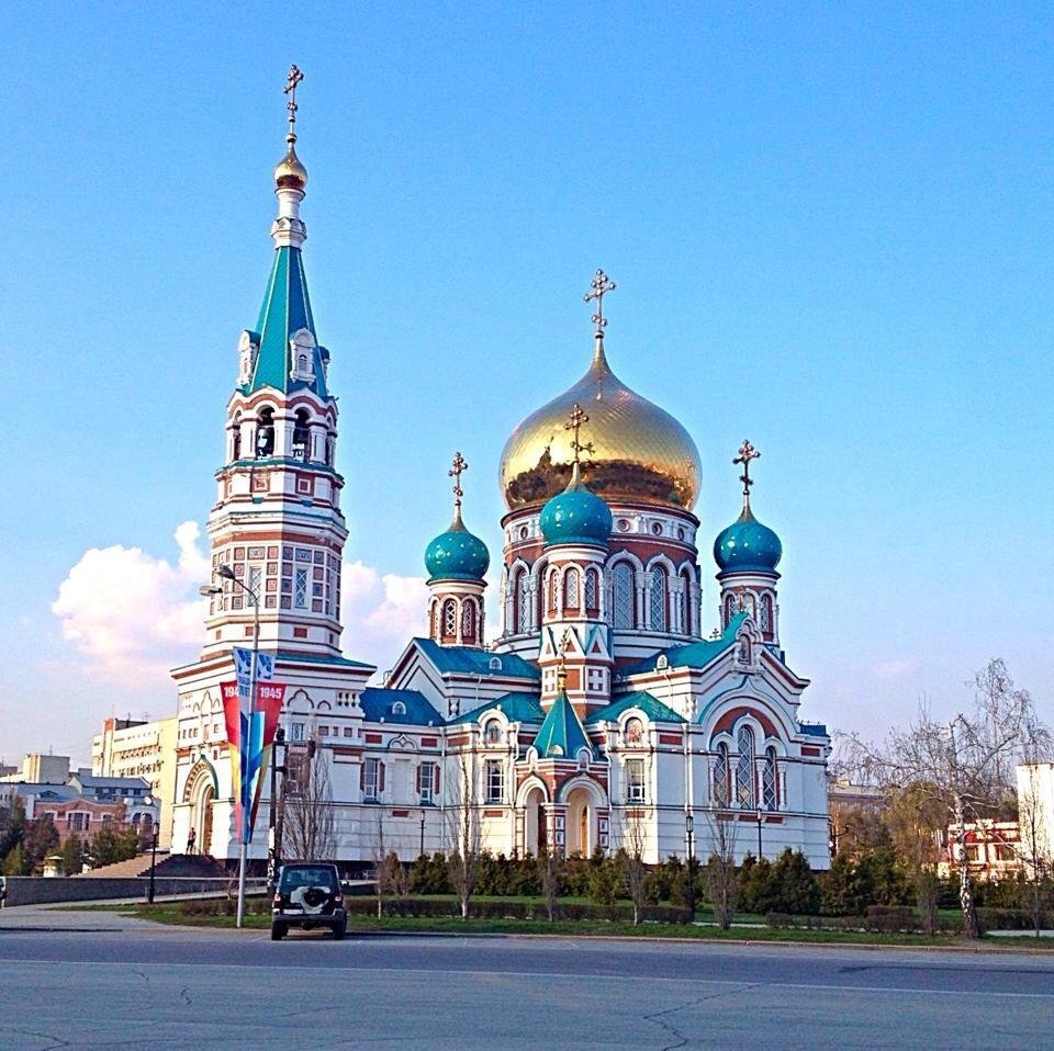 Телефоны города омска. Кафедральный собор Успения Пресвятой Богородицы Омск. Успенский собор Ижевск. Успенский собор Омск Весна. Успенский кафедральный собор, ом.