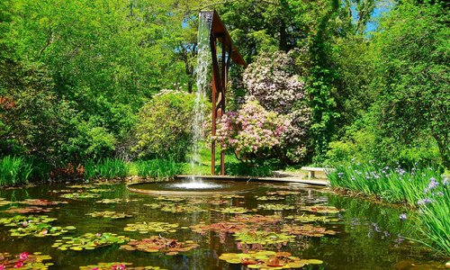 THE FLUME AND POOL-HERITAGE GARDENS-CAPE COD, MA