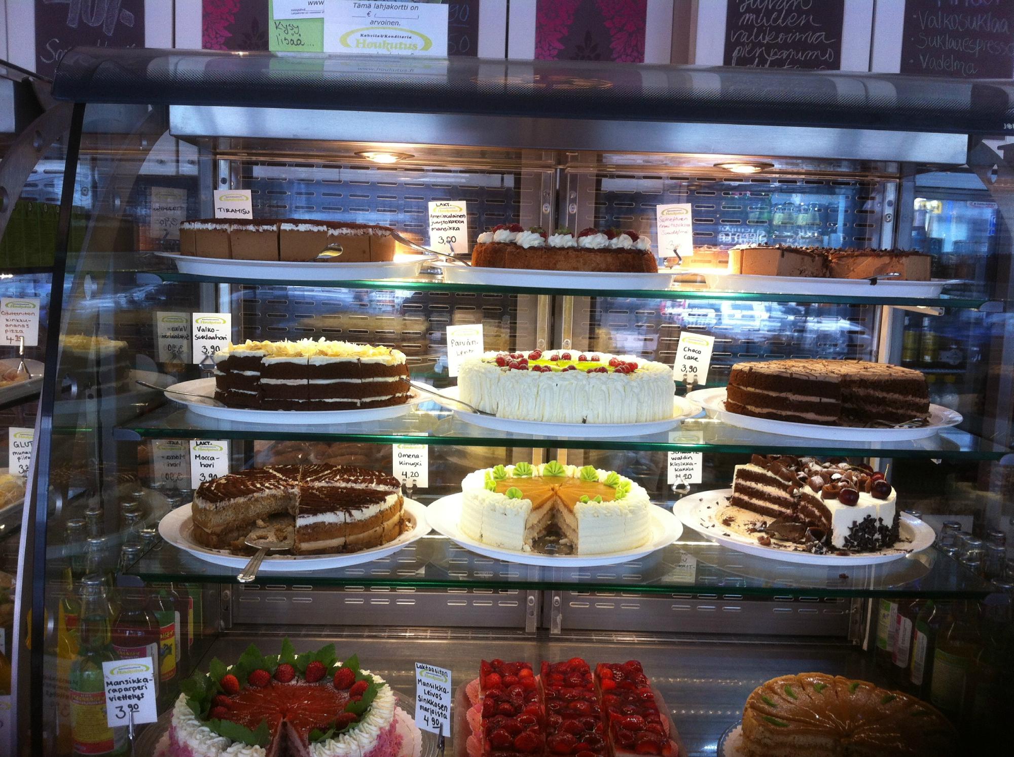 CAFE & CAKESHOP HOUKUTUS, Joensuu - Restaurant Reviews, Photos & Phone ...