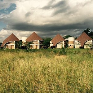 Be prepared for roadblocks like a herd of cattle. Lovely resort!