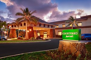 Courtyard by Marriott Oahu North Shore in Oahu, image may contain: Hotel, Tree, Villa, Resort