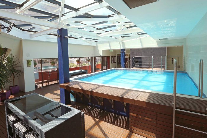 YHA Sydney Central Pool Pictures & Reviews - Tripadvisor