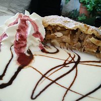 Apfelstrudel