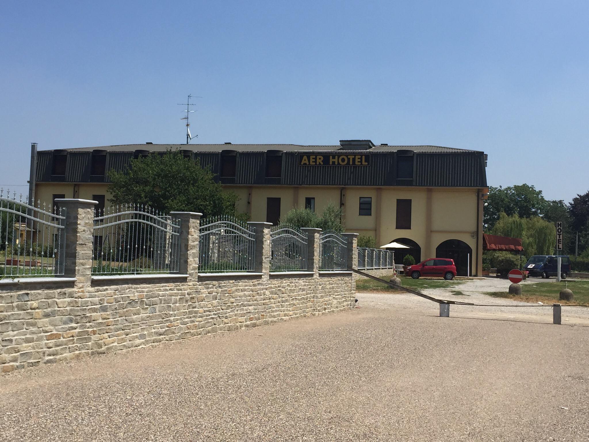 Aer Hotel Malpensa Bar or Lounge: Pictures & Reviews