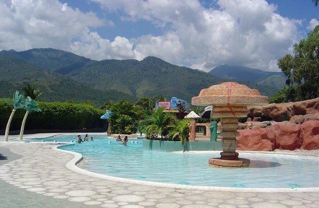 RESORT Y PARQUE ACUATICO VALLE DORADO - Prices & Specialty Hotel Reviews  (Guatemala/Rio Hondo)