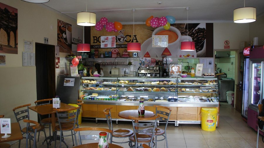 Vista interior da pastelaria