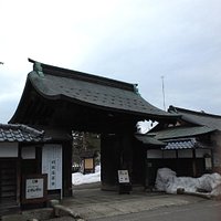 門構えから風格がありました