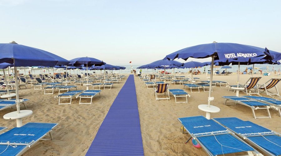 spiaggia hotel