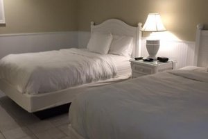 Room & Suite