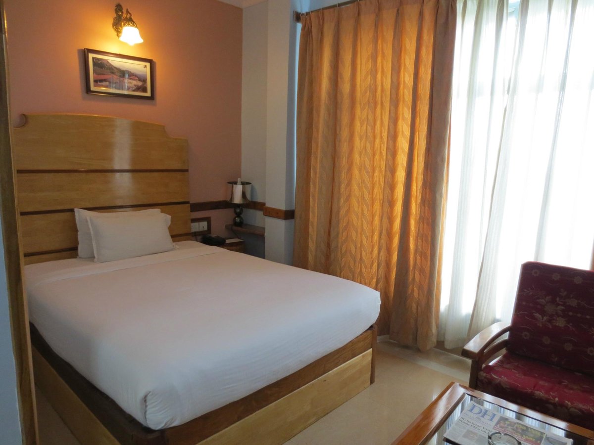 Hotel Presidency - Bangalore Airport Hotel Rooms: Pictures & Reviews ...