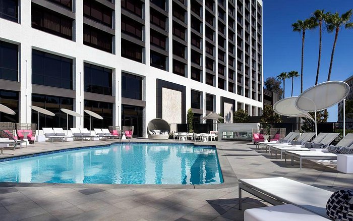 Pet Friendly Hotels Beverly Hills - Beverly Hills Marriott Los Angeles