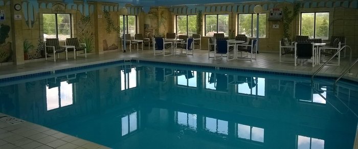 Clarion Hotel and Convention Center Pool: Pictures & Reviews - Tripadvisor