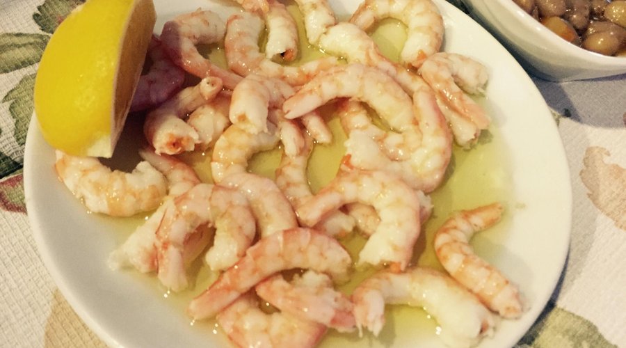 Fresh fish and salad. Calamari and shrimp stew are a "must to try". I visited many countries. Se