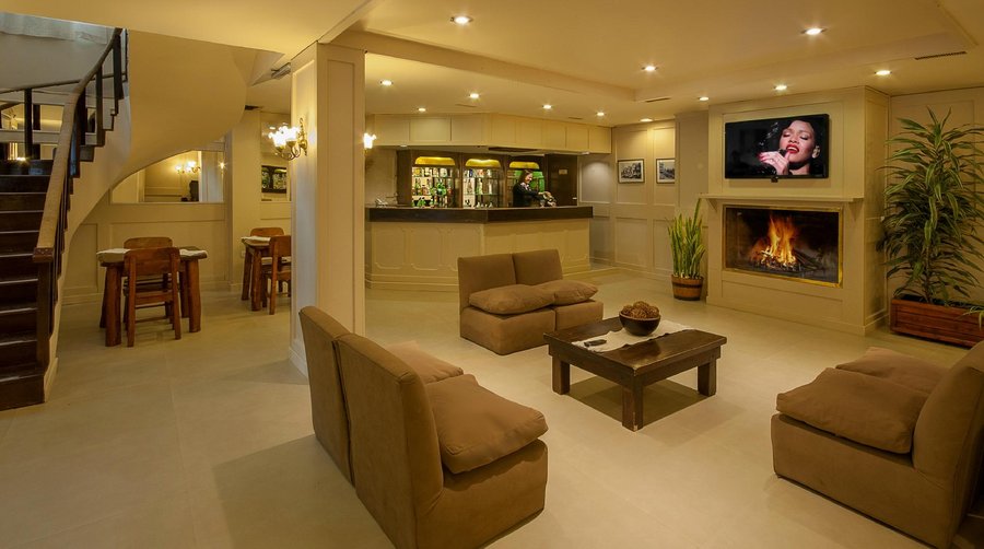 Bar 2015