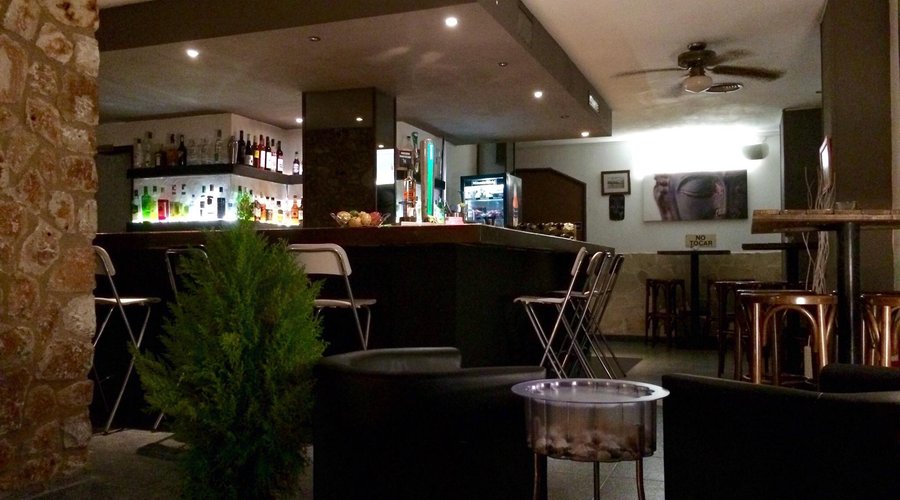Es Cornet Lounge Bar