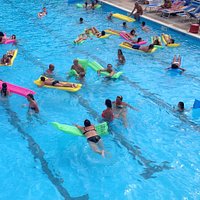 Piscina veramente bella !