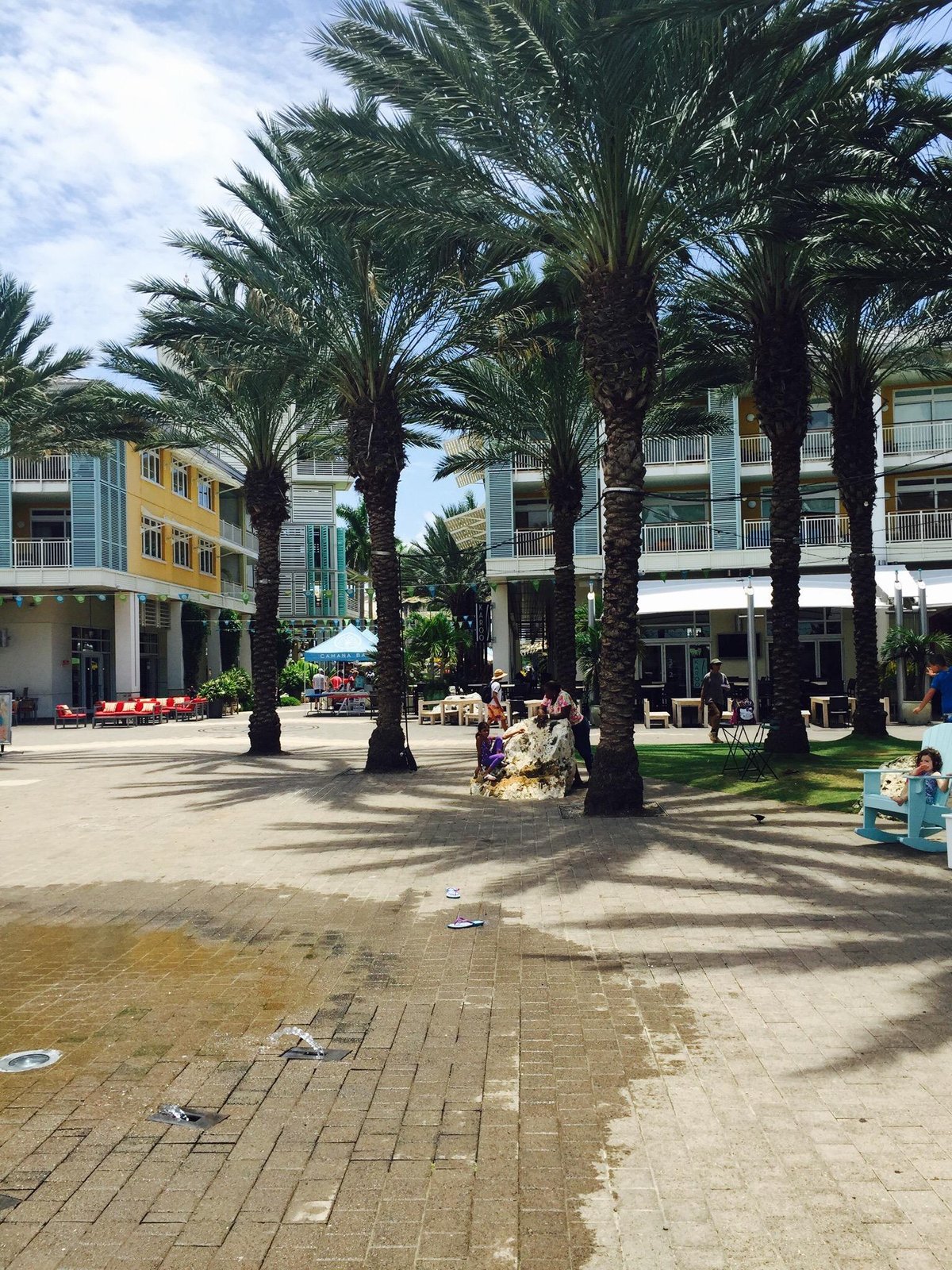 CAMANA BAY FARMERS & ARTISANS MARKET (Grand Cayman) Ce qu'il faut savoir