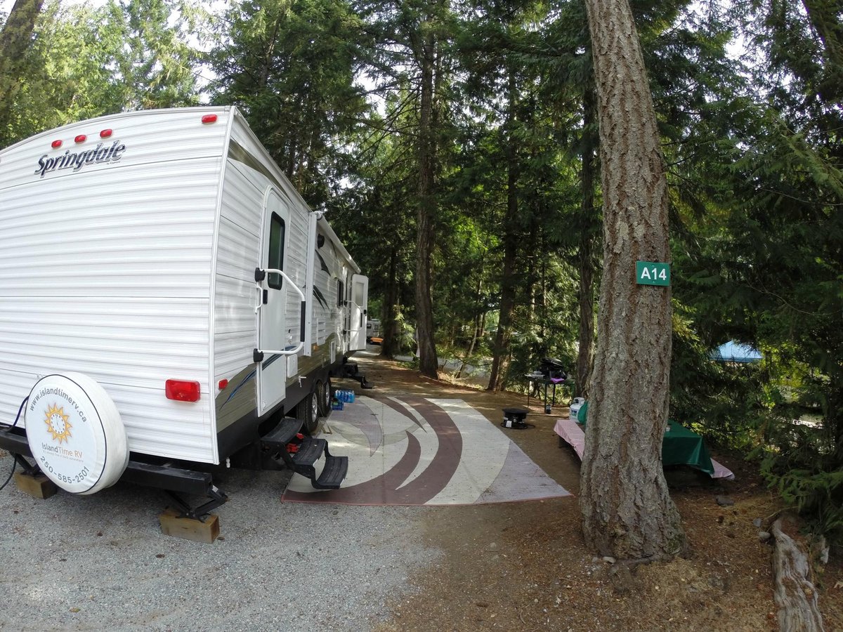 BRANNEN LAKE RV PARK AND CAMPSITE - Campground Reviews (Nanaimo ...