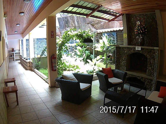 Baños con calentadores de agua solares - Picture of Hotel Plantación,  Jardin - Tripadvisor