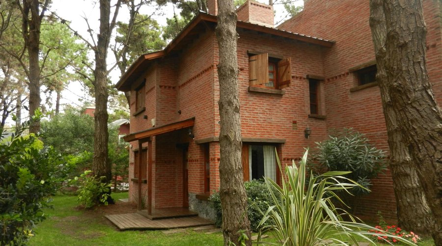 Exterior de la cabaña