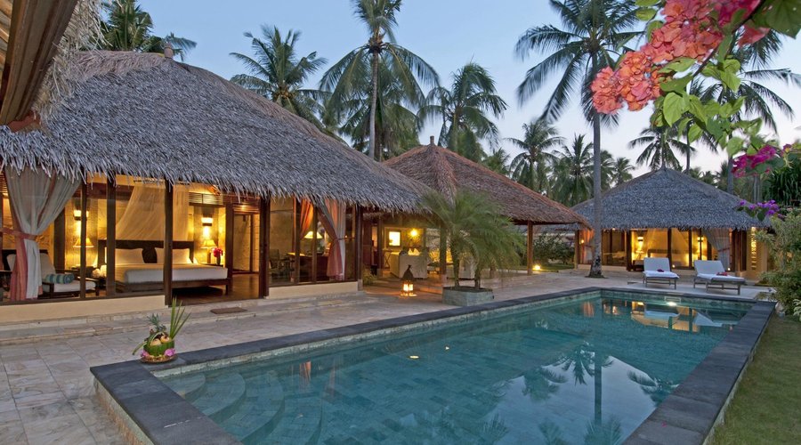 Family Pool Villa