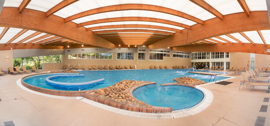 Fotos y opiniones de la piscina del Arnoia Caldaria Hotel Balneario - Tripadvisor