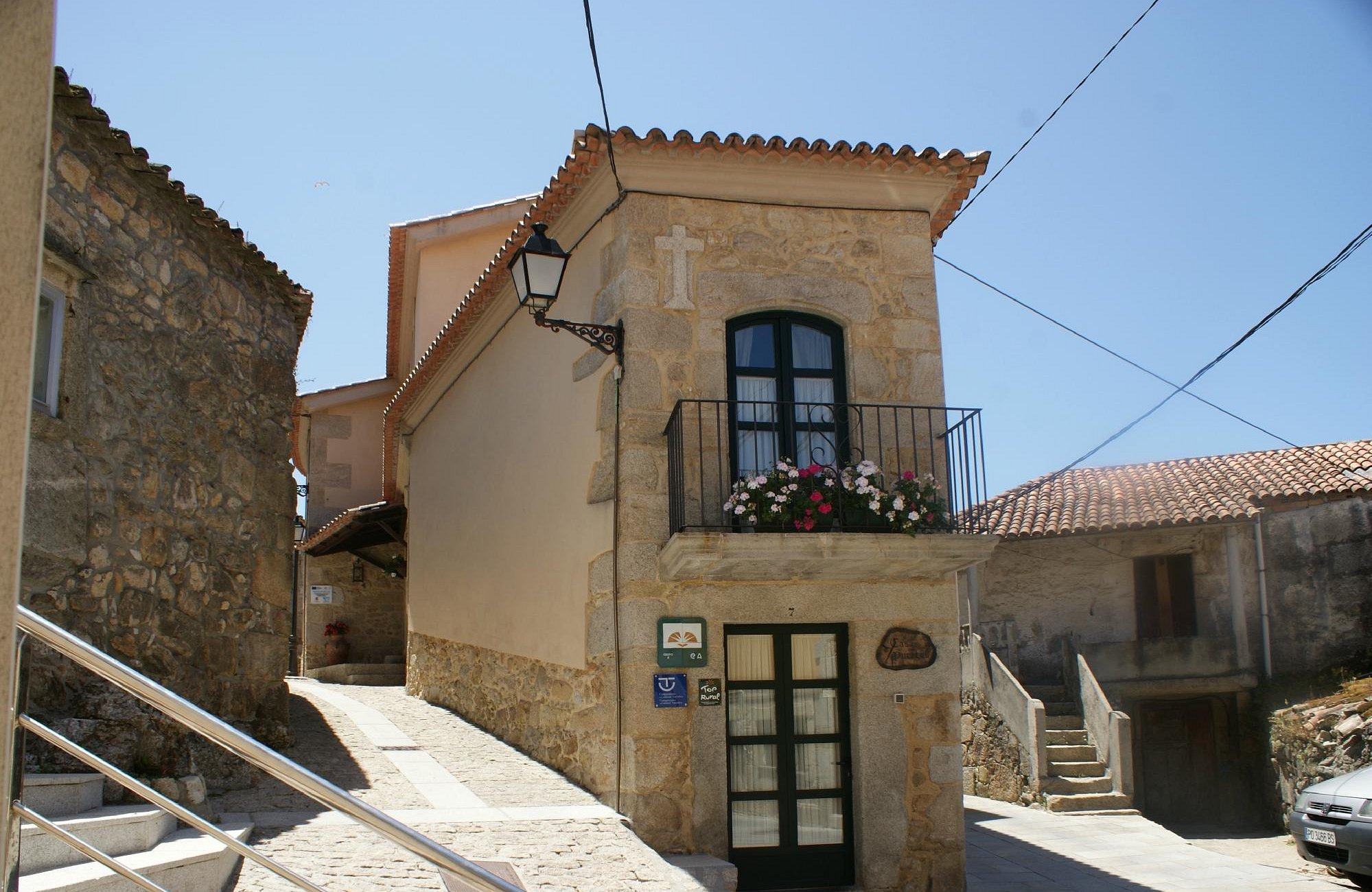 Casa Puertas image