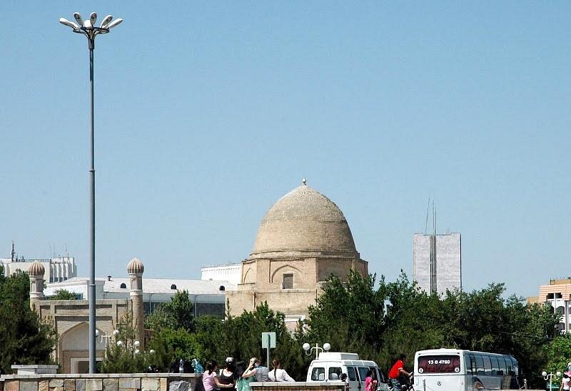 Mausoleum Rukhabad image