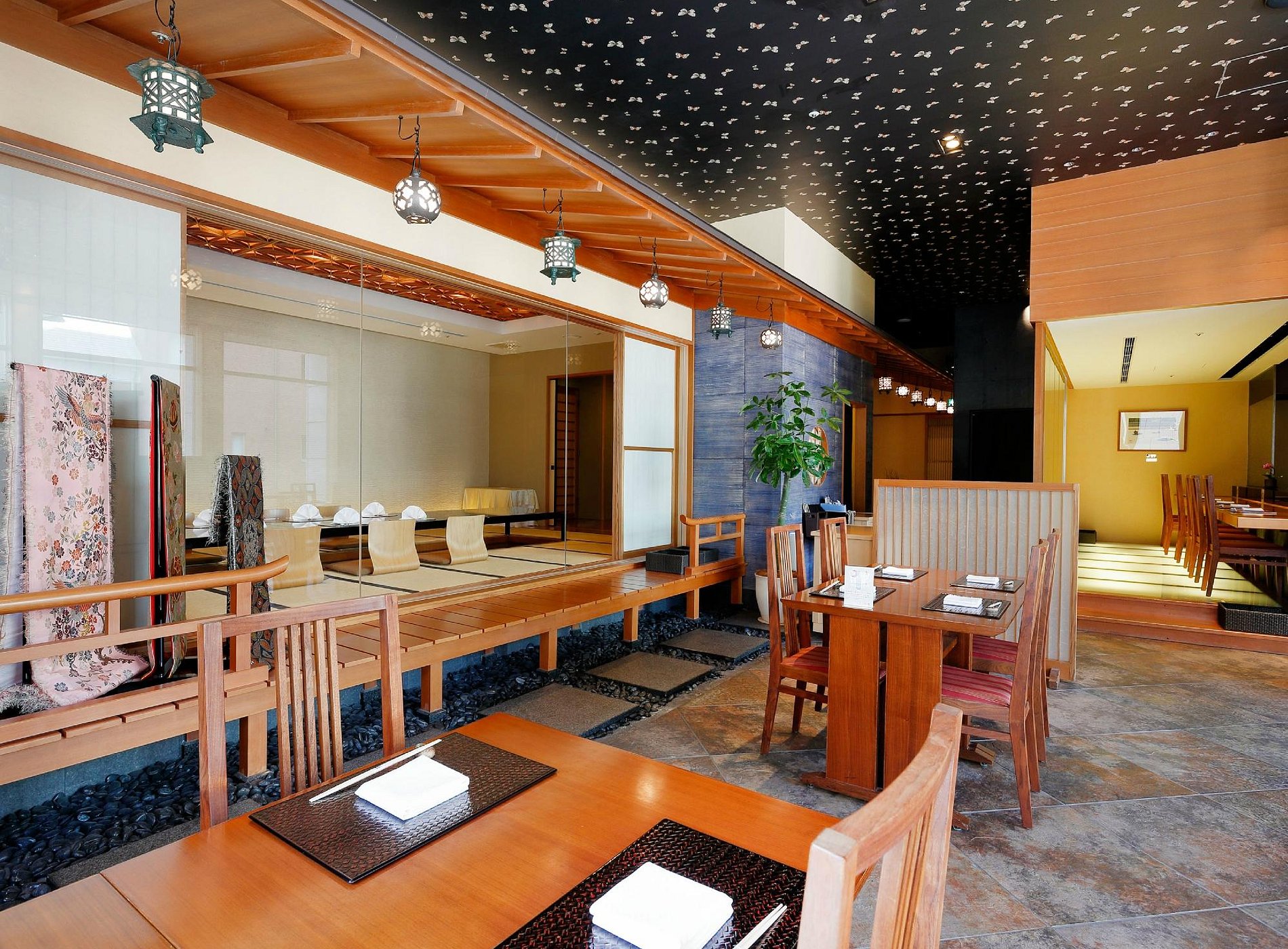 Hotel Monterey Kyoto by Google