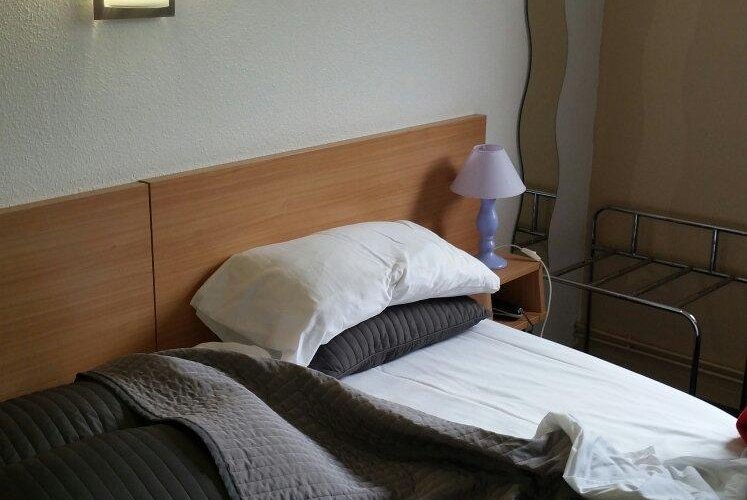 Awful state of the beds and dangerous screws sticking out of drawers