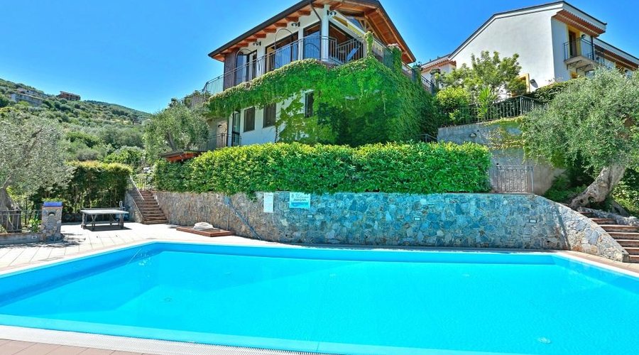 Ristorante e piscina