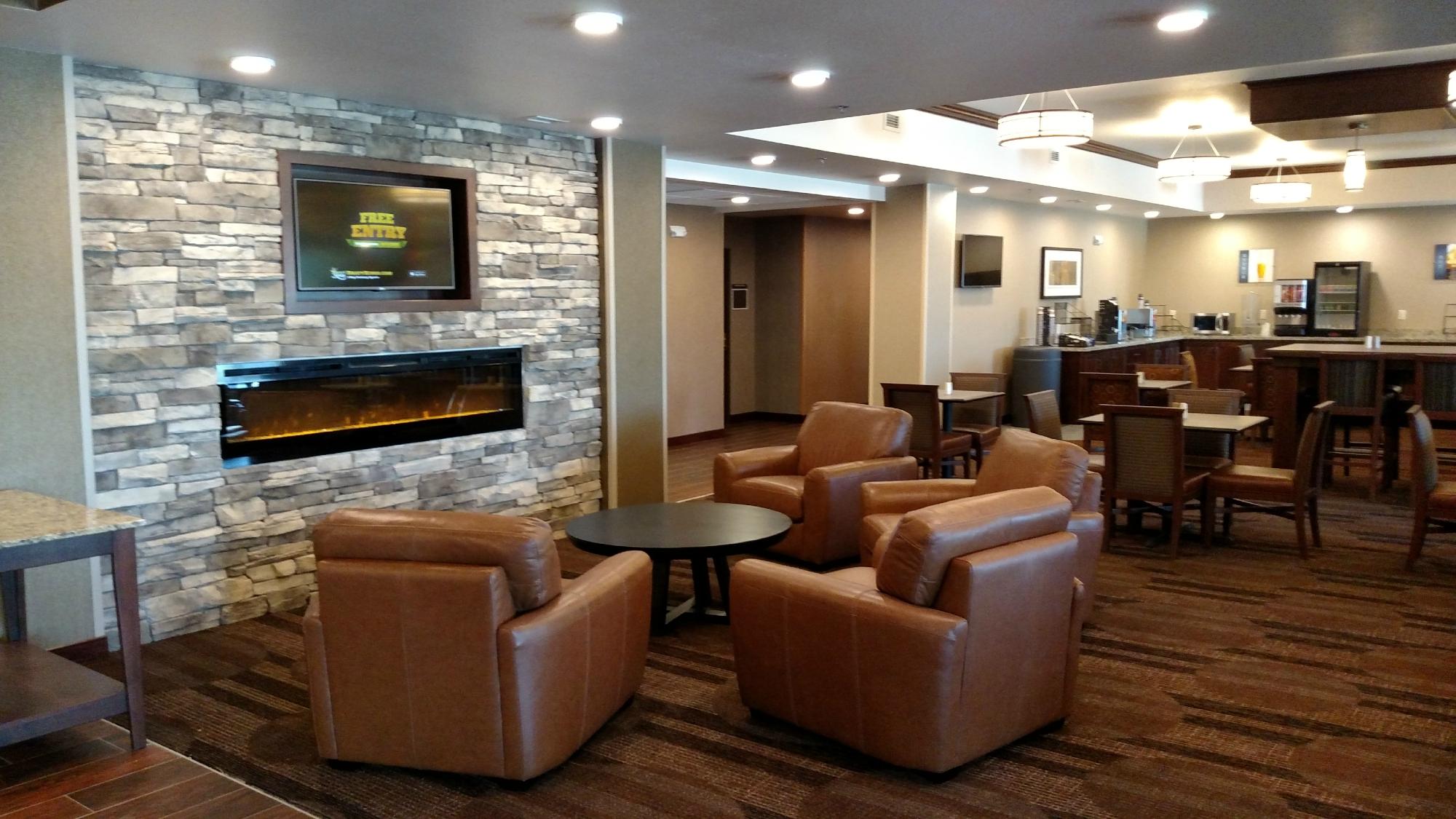 Hotel photo 39 of Best Western Plus Lincoln Inn & Suites.