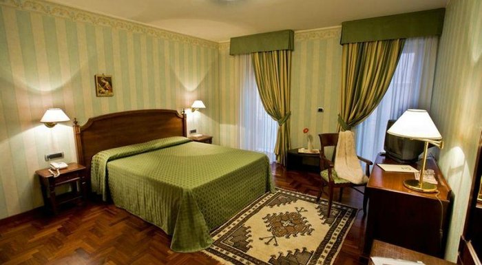 Pretoria Hotel Dimora Della Via Appia Rooms: Pictures & Reviews ...